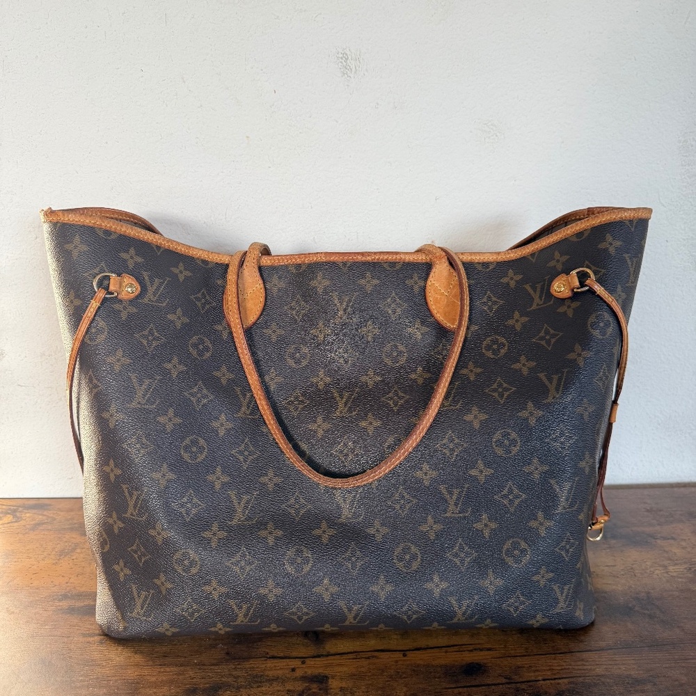 Louis Vuitton Neverfull GM Tote Bag Plus Bag Insert